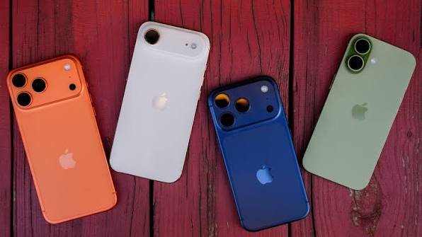एक नंबर, दो iPhone! Apple का नया Handoff फीचर ऐसे करेगा काम, जानें सेटअप का तरीका