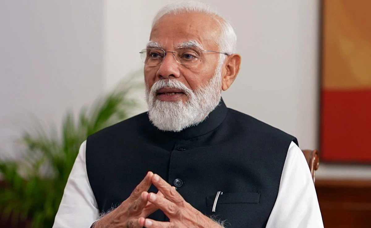 वाराणसी में बाढ़ के हालात पर PM मोदी ने लिया अपडेट, DM और मेयर से फोन पर की बात