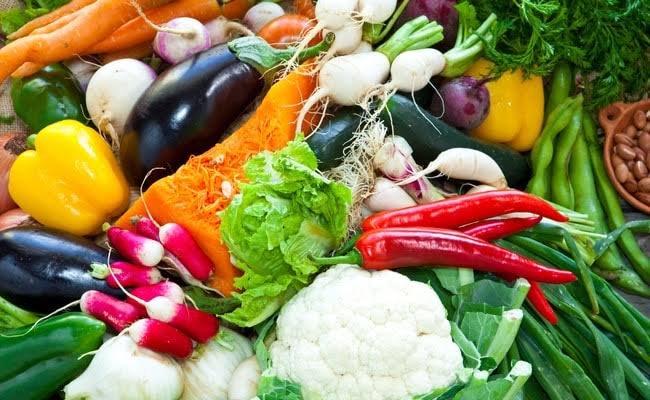 बिना फ्रिज के भी ताजी रहेंगी सब्जियां, अपनाएं ये 6 आसान घरेलू तरीके